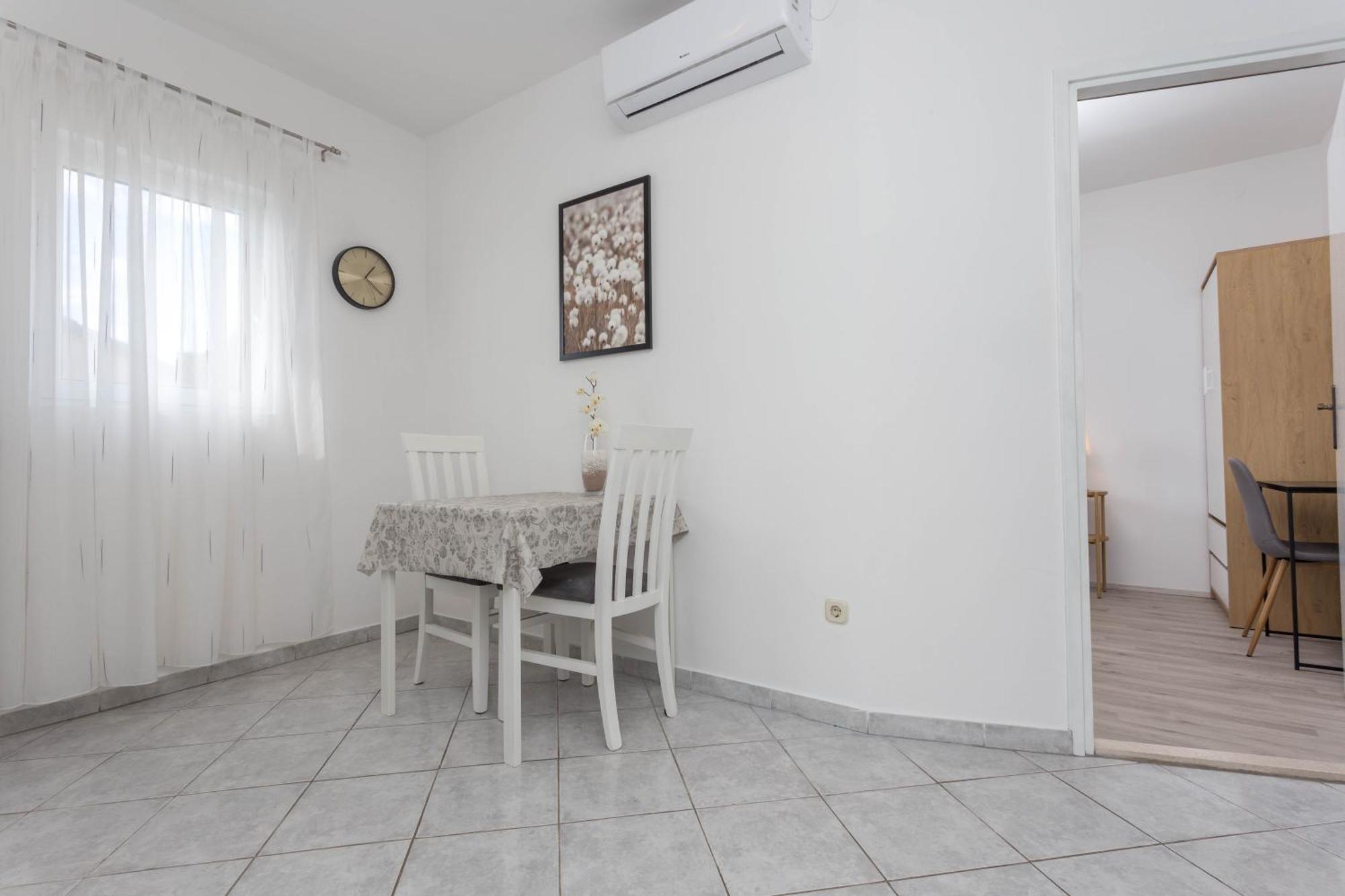 Apartments Anita Đảo Hvar Ngoại thất bức ảnh